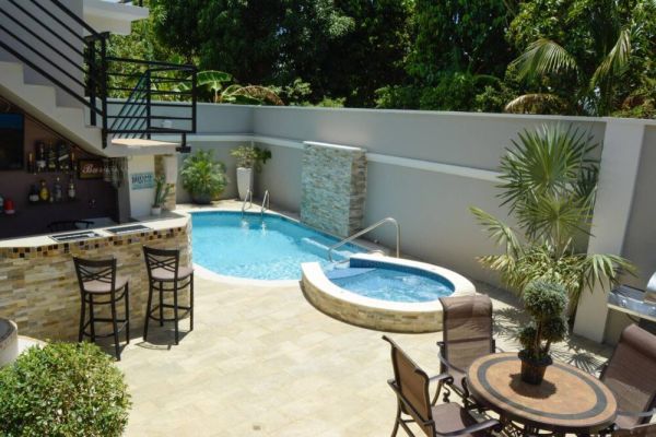 PineRidge Hideaway: 1 Bedroom  Apartment #1